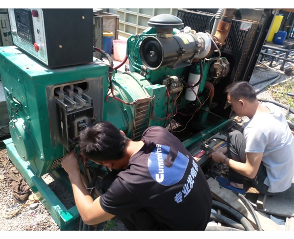 東莞市長安鎮某工地發電機出租中